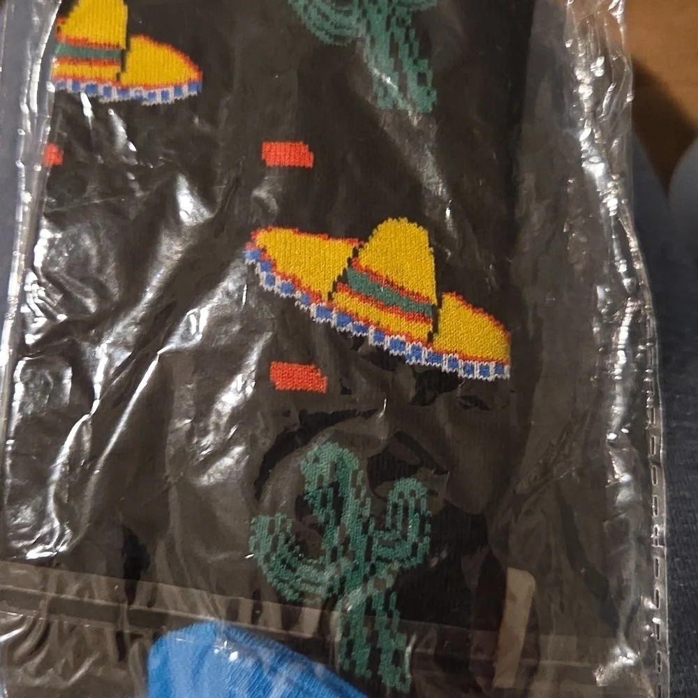Sombrero & cactus socks